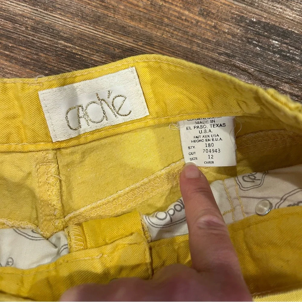 Vintage Cache Yellow 2-Piece Set – Crop Vest & Shorts | Size M / 12 - Picture 4 of 8